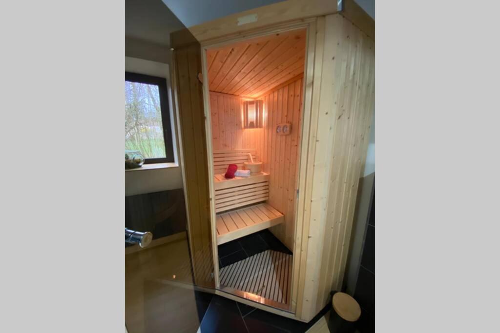 Ferienhaus Les Dependances Courtivron